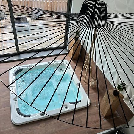 Apartmán Wellness Loft Huy Exteriér fotografie