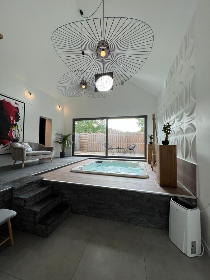 Apartmán Wellness Loft Huy Exteriér fotografie