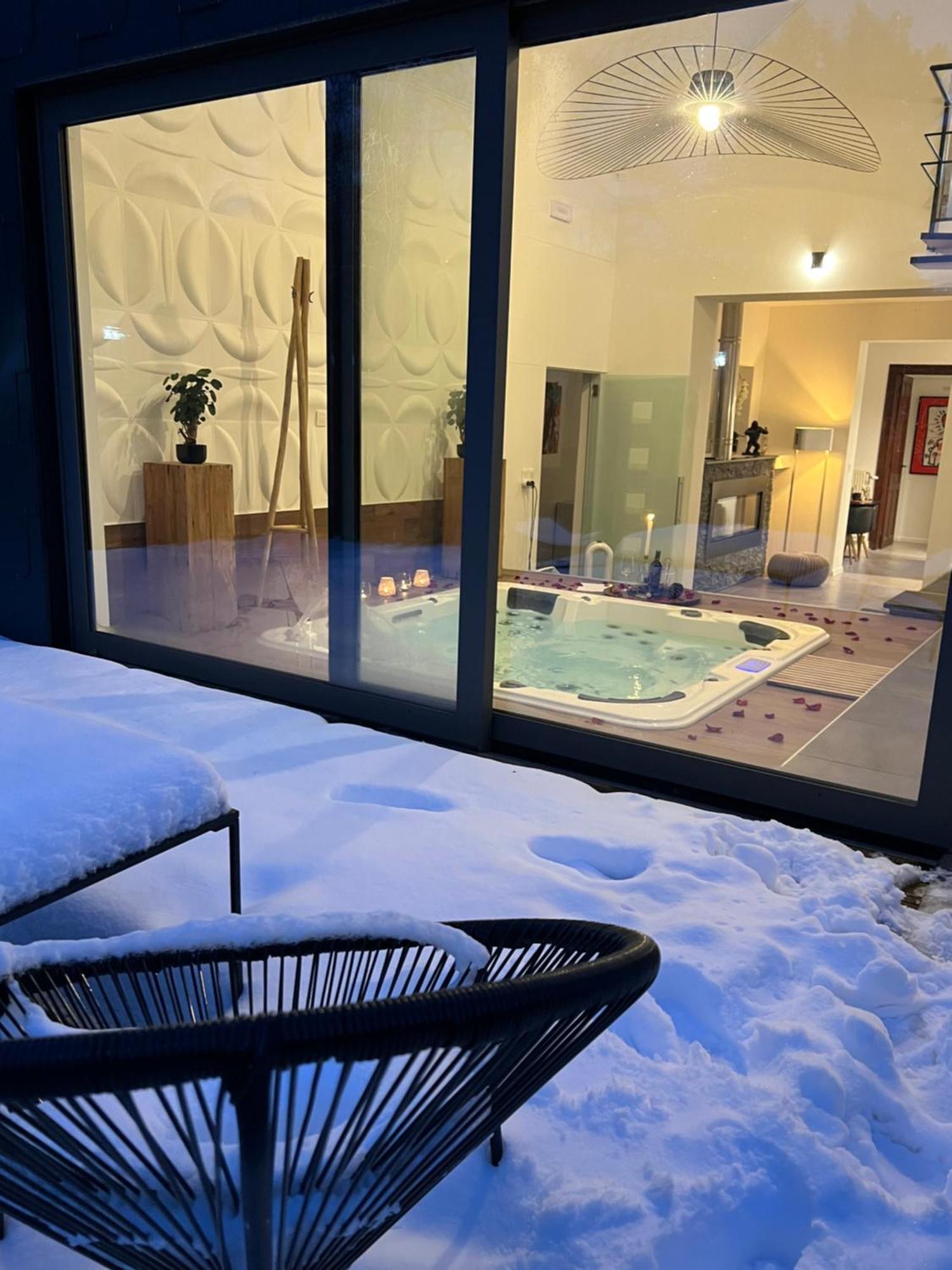 Apartmán Wellness Loft Huy Exteriér fotografie